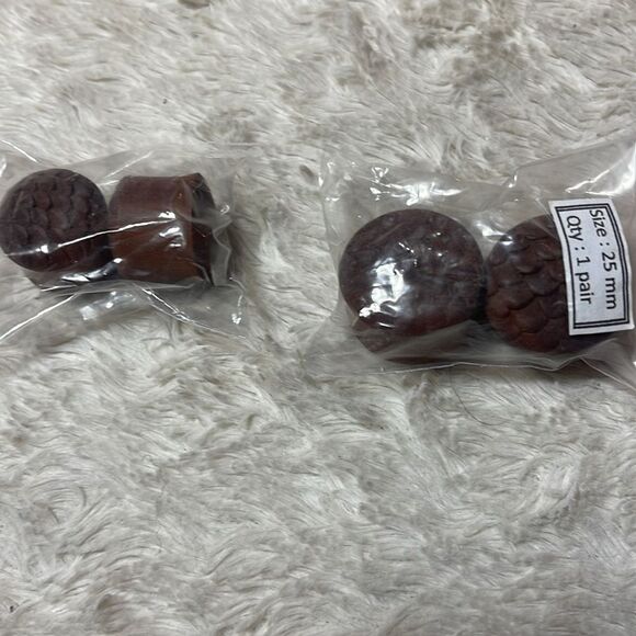 Sawo wood carved fish scales gages plugs multiple sizes available NEW - Picture 2 of 8